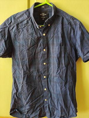 H&M shirt used, size M