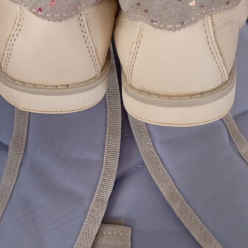 Happy Bee leather anatomical sandals size 25 like new, girl