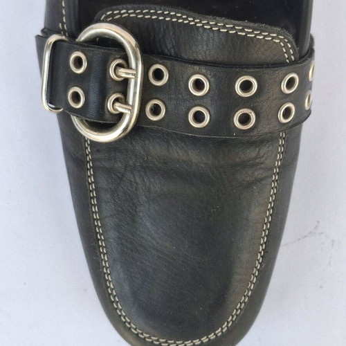 Leather black pumps like new, size 38