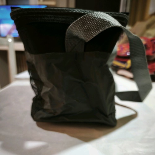 Lunch bag with handle
