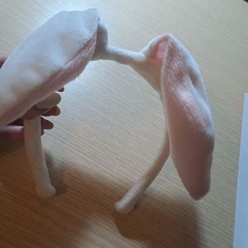 Plush Bunny Headband like new, suitable for carnival