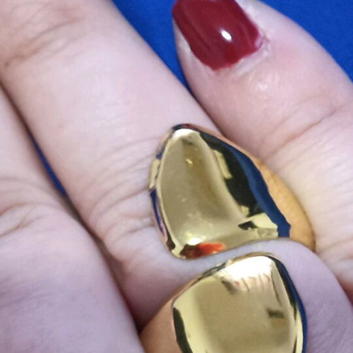 Ring in gold color new, surgical steel