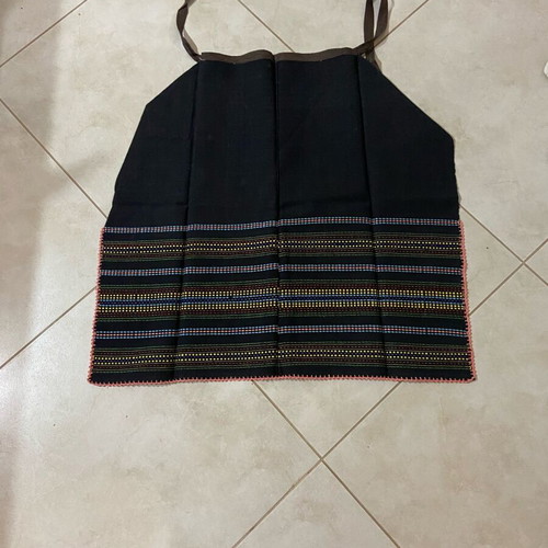 Woven legs unused