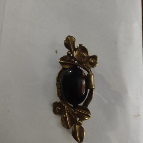 Vintage Authentic Brooch 1930-1950 Used, Brass & Natural Sardonyx