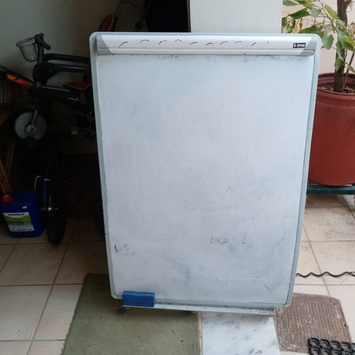 Whiteboard seminar marker with adjustable aluminum legs used