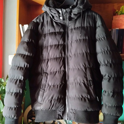 D'splay men's jacket size L like new, with fur lining, black