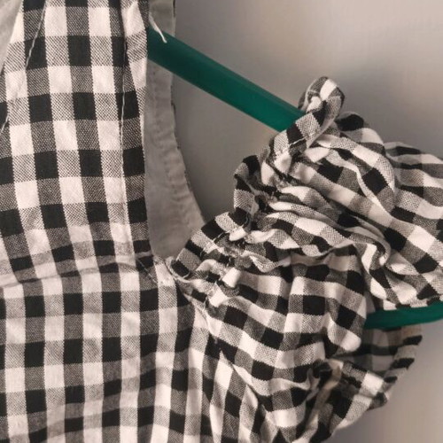 Benetton dress for 4-5 years like new, black and white