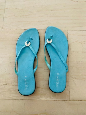 Nine West flip flops like new, turquoise, size 43