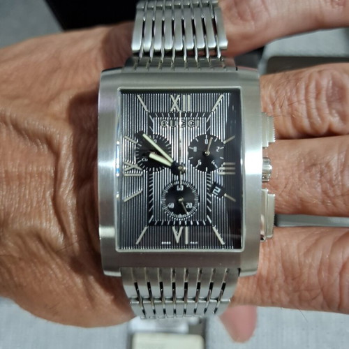 Gucci Chrono Wristwatch like new, men's, gray