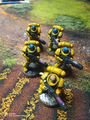 5 Space Marines with Plasma Guns