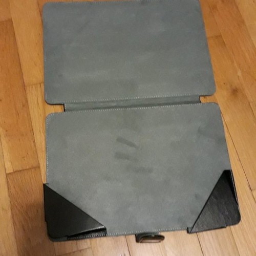 Tablet and laptop case new, dimensions 31×22