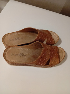 Soft&Flex brown women's platform sandals, size 41