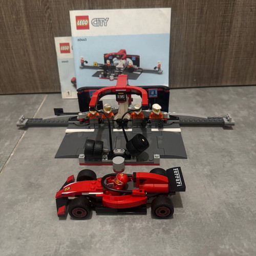 Lego City F1 Pit Stop & Pit Crew with Ferrari Car 60443 like new