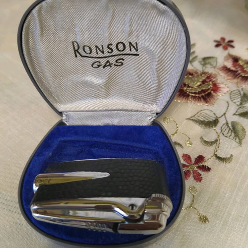 Ronson lighter used with case, instructions, and box