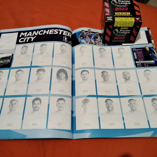 Panini album Premier League 2022 new, empty with 6 stickers and 40 packs