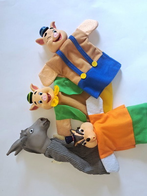 Hand Puppets pack of 4, like new