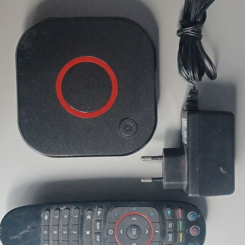 MAG324 W2 TV Box used with Wi-Fi and Ethernet ports