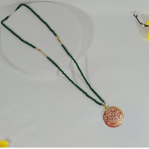 Long green necklace and silver pendant new