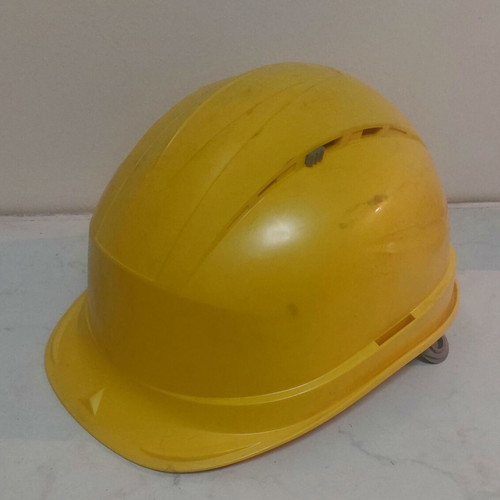 Delta Plus Quartz I construction helmet new, ventilated