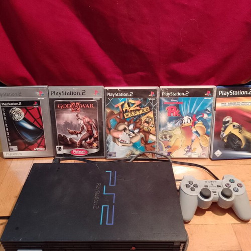PlayStation 2 (PS2) used with 5 games pack and controller