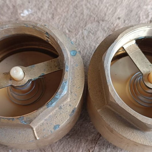 Check valves 3'' brass new, set of 2 spring type