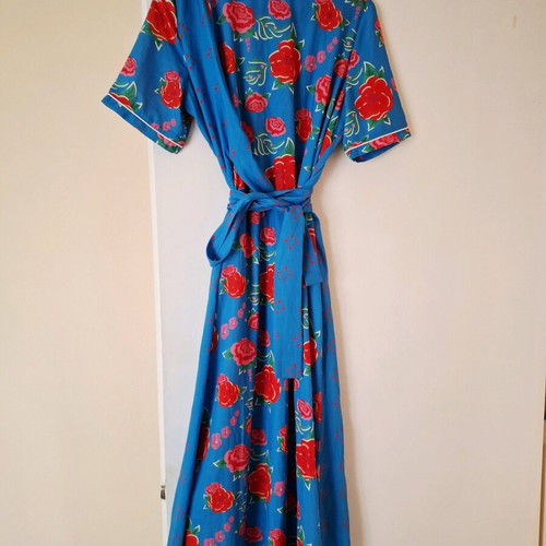 Karavan maxi floral dress like new, size small, blue and red