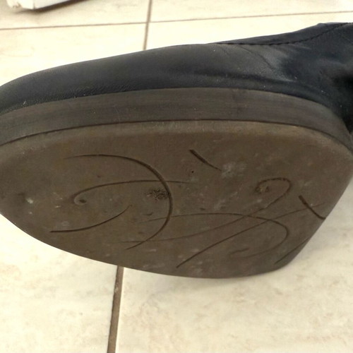 Marco Tozzi leather pumps like new, size 40, black