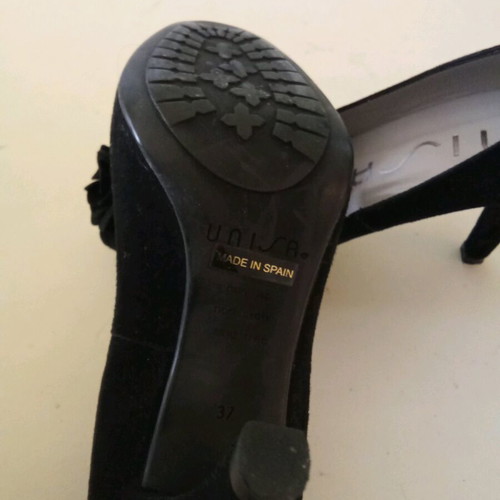 Unisa peep toe pumps with flower decoration, like new, size 37, black