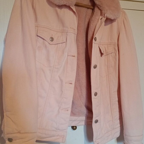 Denim jacket with fur pink, like new, size 40