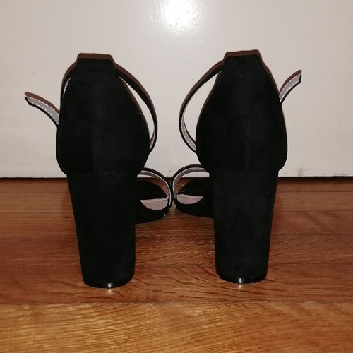 Diamantique black suede high-heel sandals size 39 like new