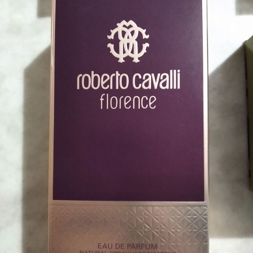 Boxes from branded perfumes new