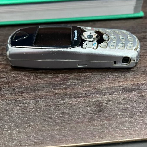 Panasonic EB-GD67 used mobile phone without back cover