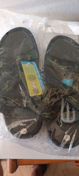 Πεδιλα πλαστικά