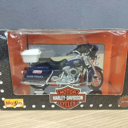 Maisto Harley-Davidson Michigan State Police 1/18 scale model