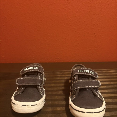 Tommy Hilfiger and Nike kids' sneakers used, sizes 24 and 23.5