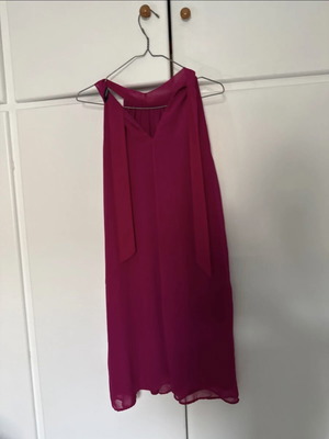 Short dress pink like new with neck tie