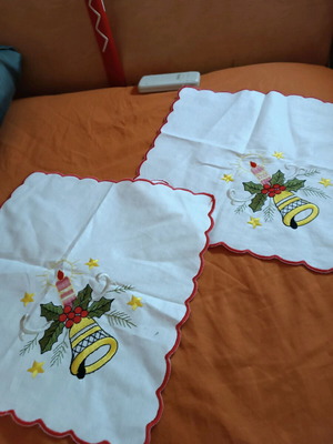 Christmas table runners used, pack of two 30x30 with candle design