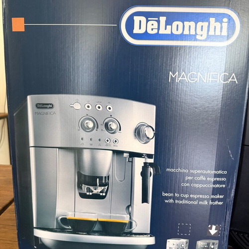 De'Longhi Magnifica ESAM 4000 αυτόματη μηχανή espresso μεταχειρισμένη