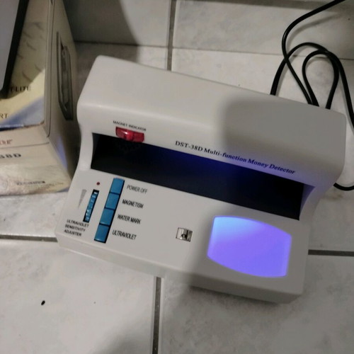 Multifunction Money Detector DST-38D like new
