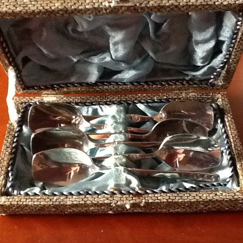 Silver-plated dessert spoons new, set of 6 in 1970 vintage case