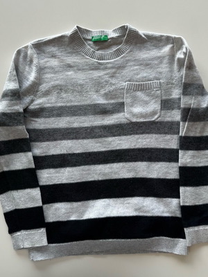 Παιδικό πουλόβερ Benetton μεταχειρισμένο 6 ετών ριγέ μαύρο και γκρι
