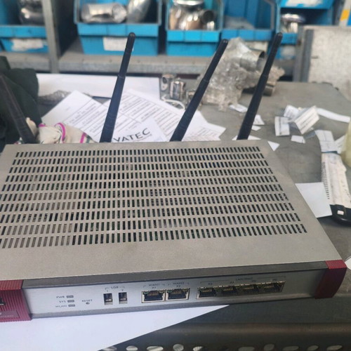 Zyxel USG60W Router used in very good condition
