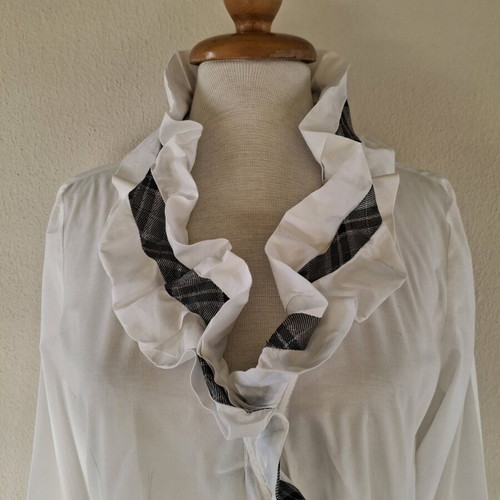 Forel shirt like new, size M-L, white