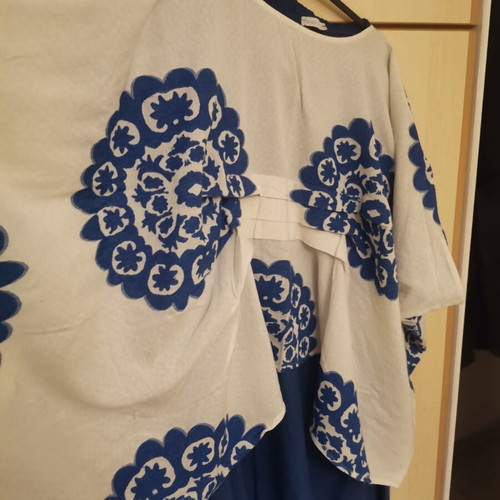 Linen pants and blouse set like new, electric blue