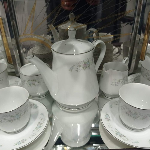 Carlton Japan Corsage 481 Vintage Porcelain Serving Set 92 Pieces Like New
