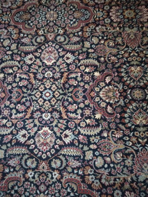 Wool rug like new