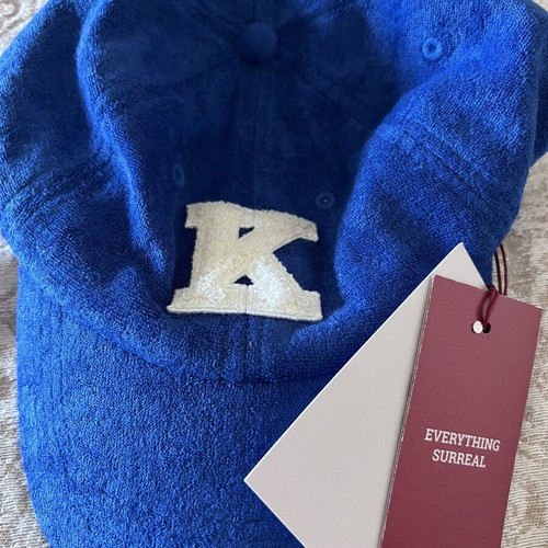 Hat new, one size