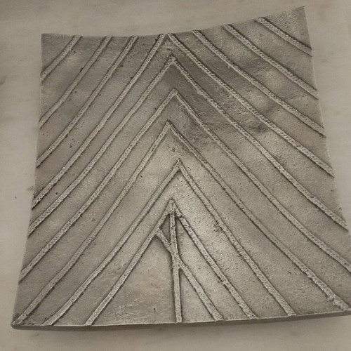 Plate from Cycladic Art Museum like new with certificate, 23x25 cm