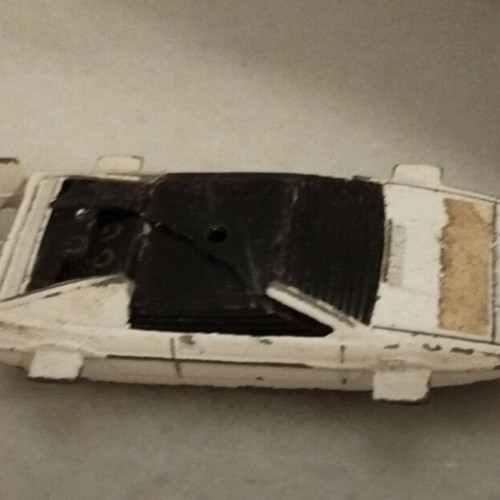 Corgi Juniors 007 Underwater Lotus Esprit 1:64 diecast car used, vintage 1976 with broken roof