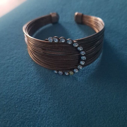Bracelet like new, black and turquoise